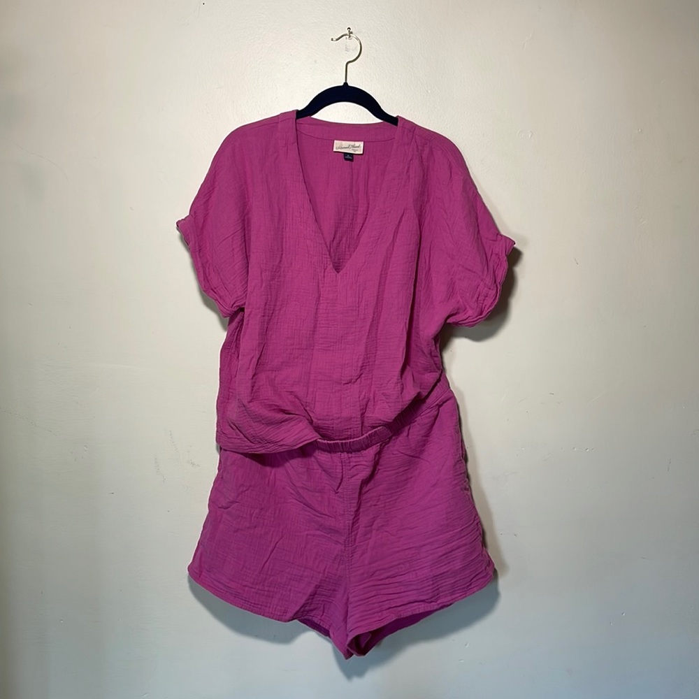 Size XL Soft Seersucker style Cotton Pajama Set Like new!